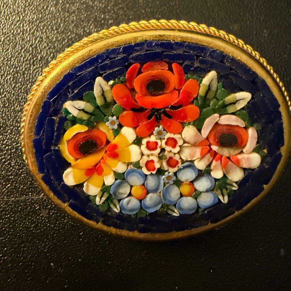 Vintage Italian
Micro Mosaic
Floral Brooch
Handmade Glass
Tesserae Marked - Picture 3 of 5